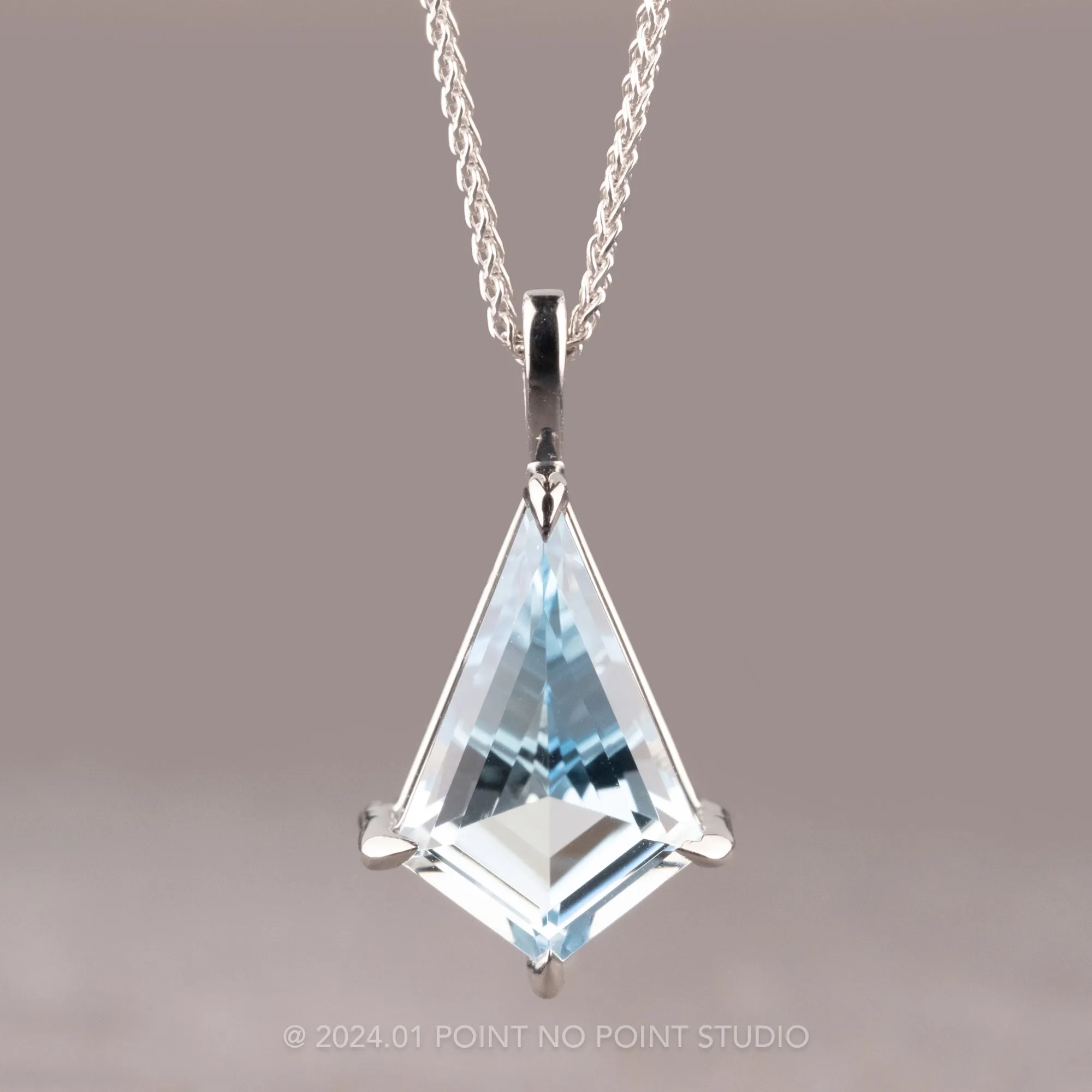 1.88 Carat Kite Aquamarine Necklace, Platinum