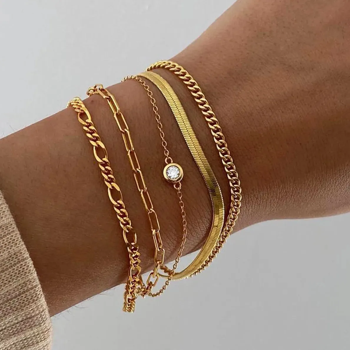 6-Piece Gold Bracelet Set – Boho Chic Cuban Chain Design for Women