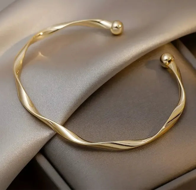 9KT GOLD PLATED BANGLE ADJUSTABLE TWIST BRACELET