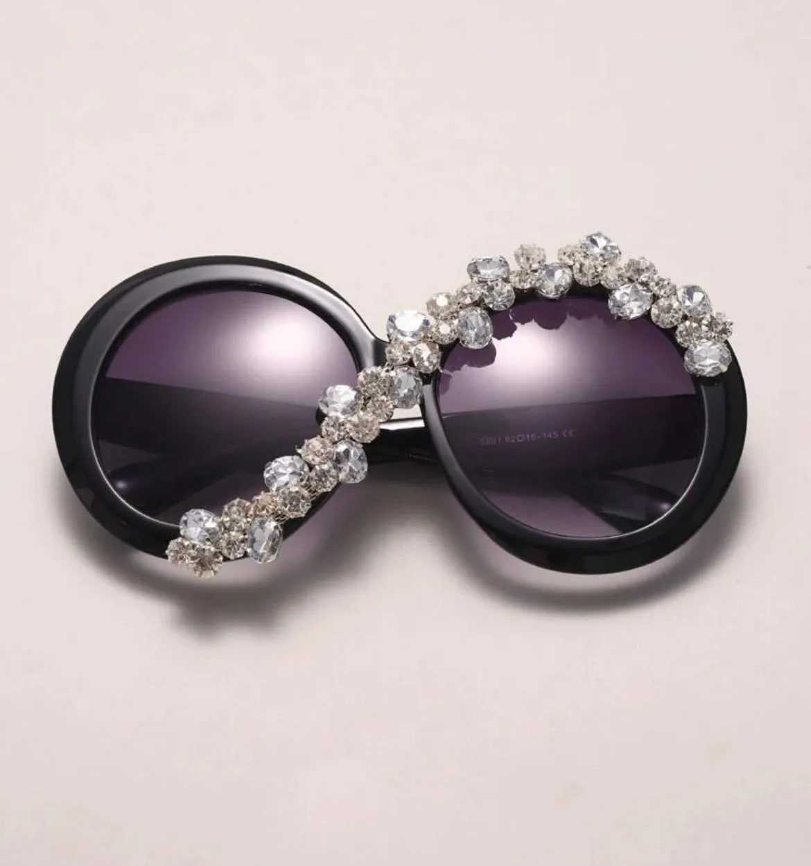ALL EYES ON ME OVERSIZED SUNGLASSES
