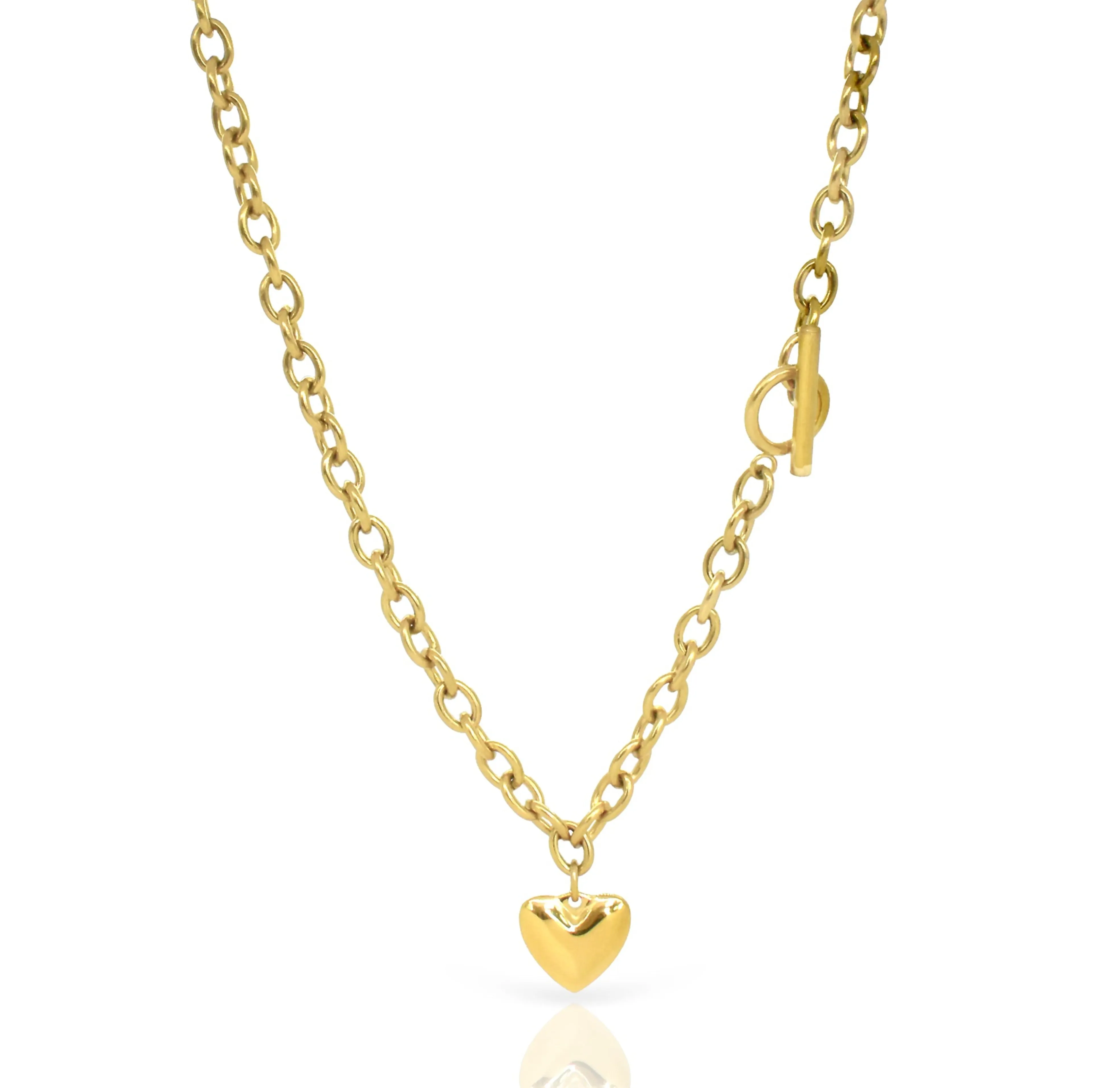 AMIEE GOLD HEART TOGGLE CHAIN NECKLACE