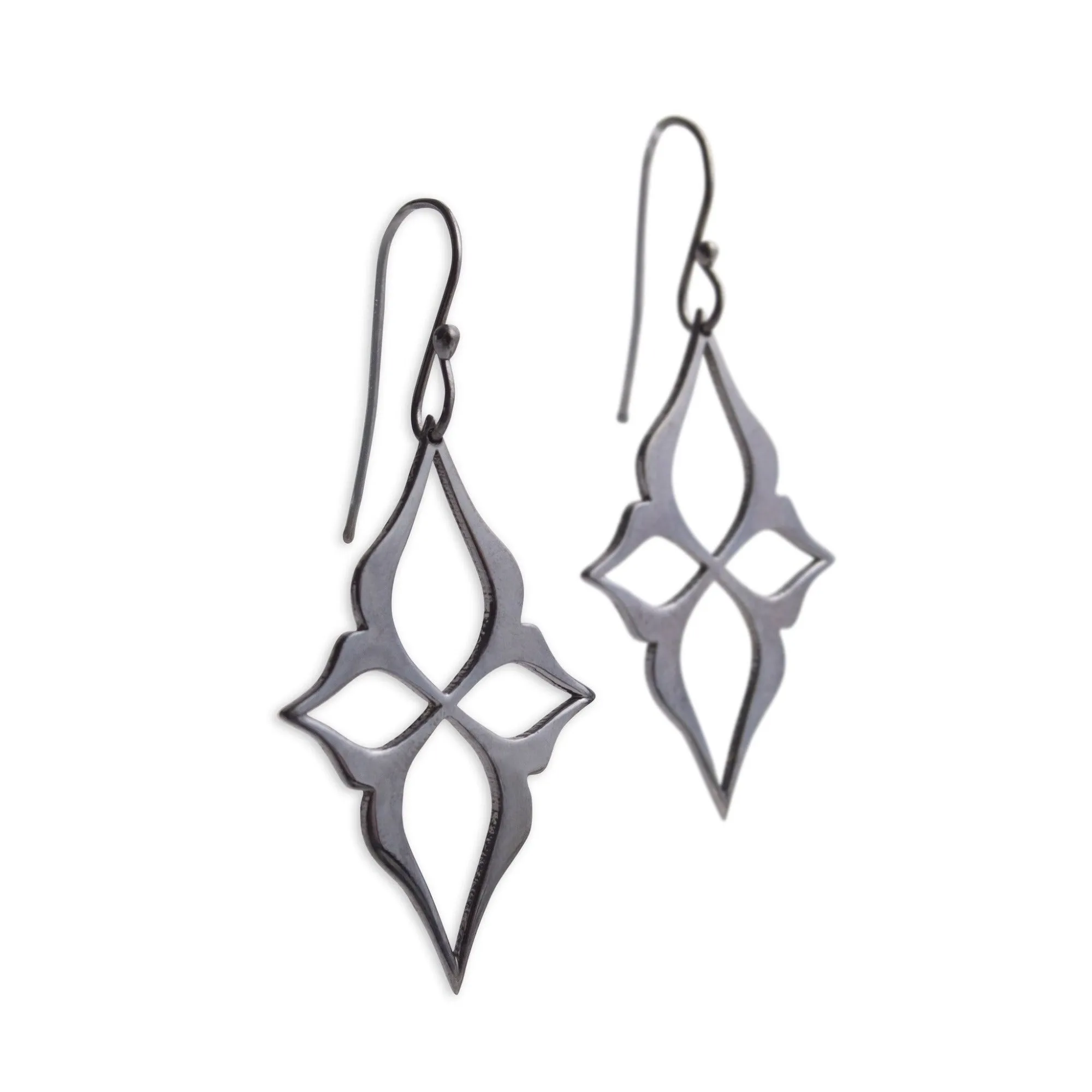 arabesque star earrings