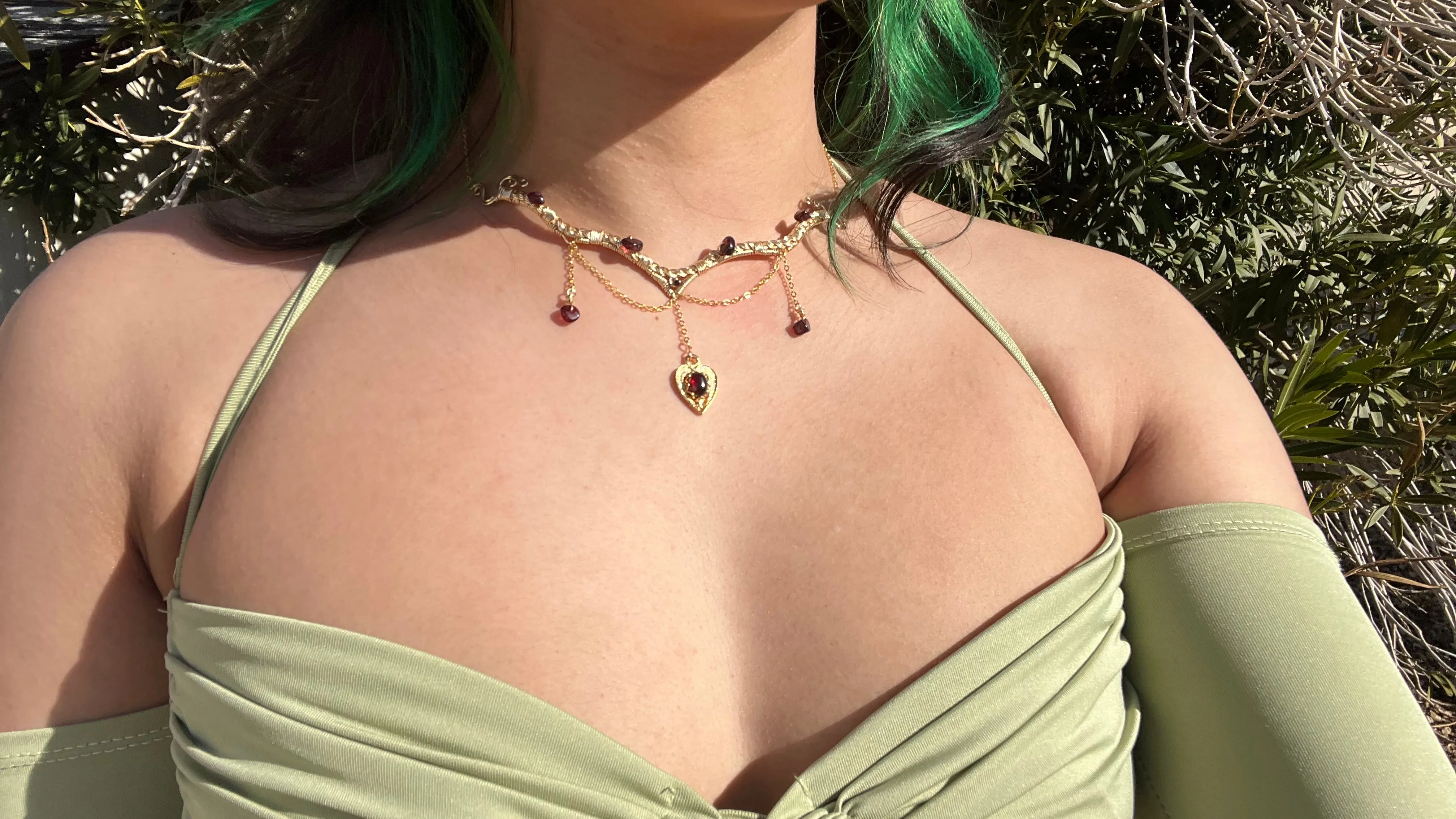 Astraea in Garnet✵