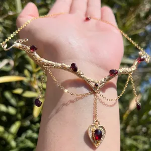 Astraea in Garnet✵