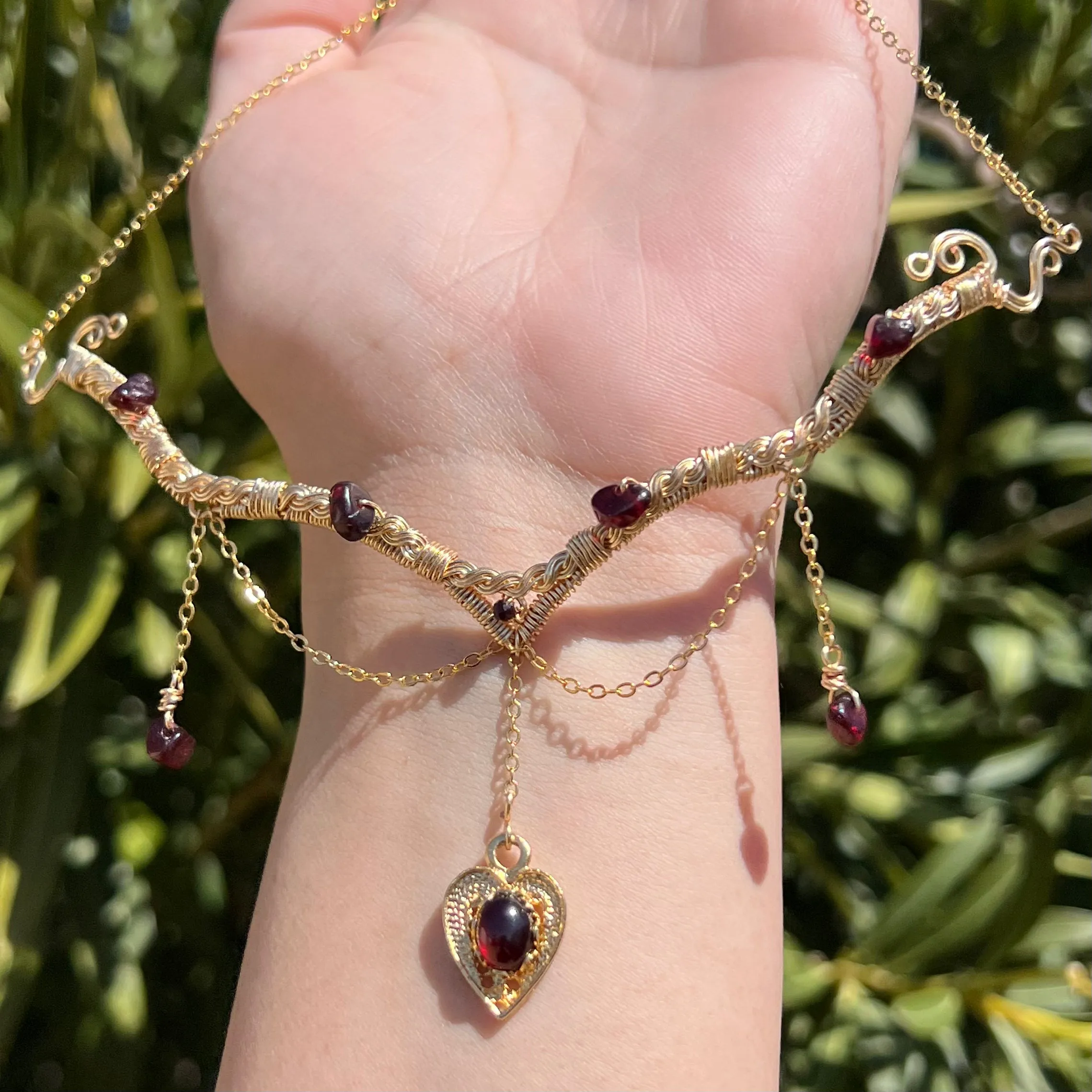 Astraea in Garnet✵