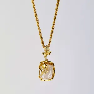 Baroque Pearl Necklace - Gold