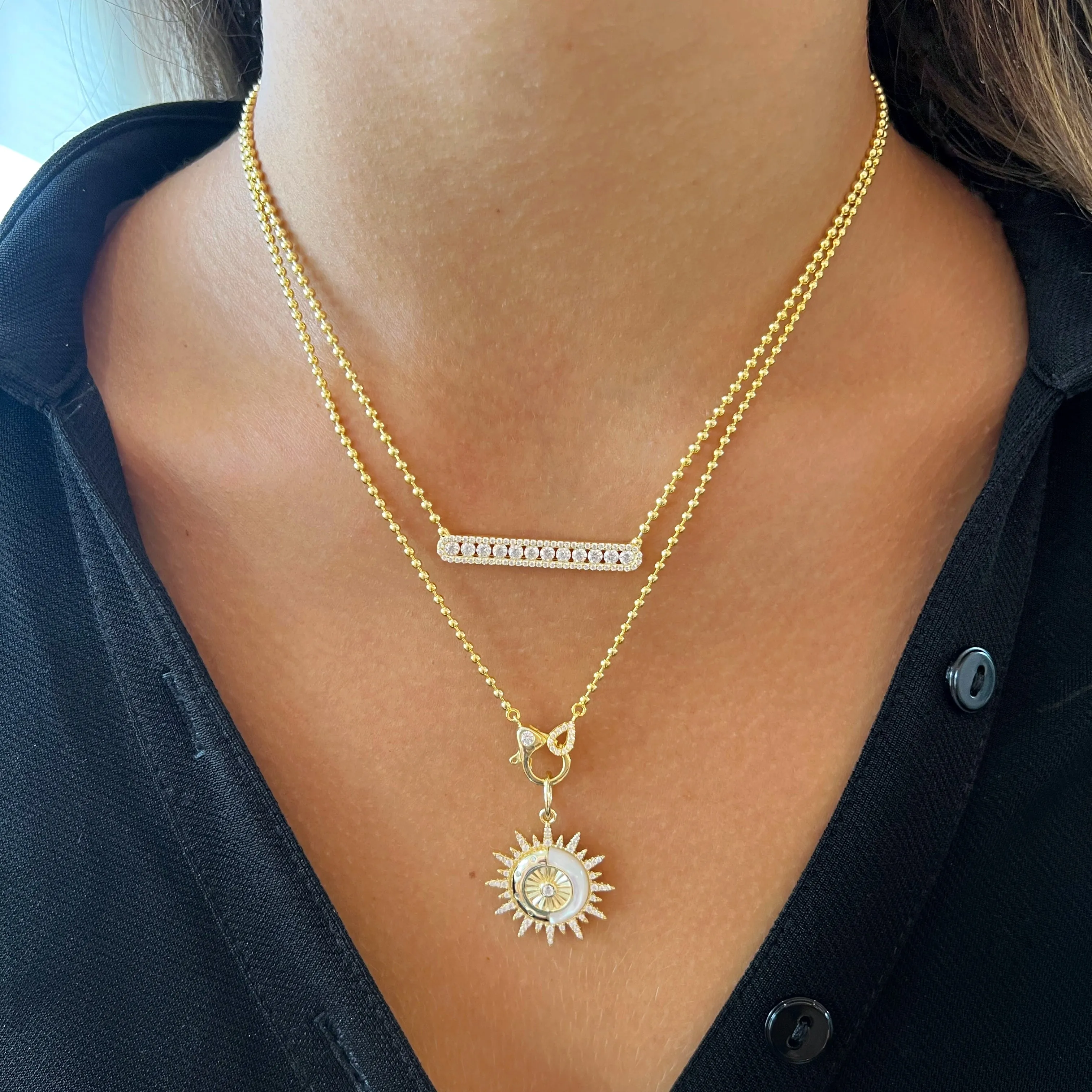 Bezel Detail Front Clasp Necklace