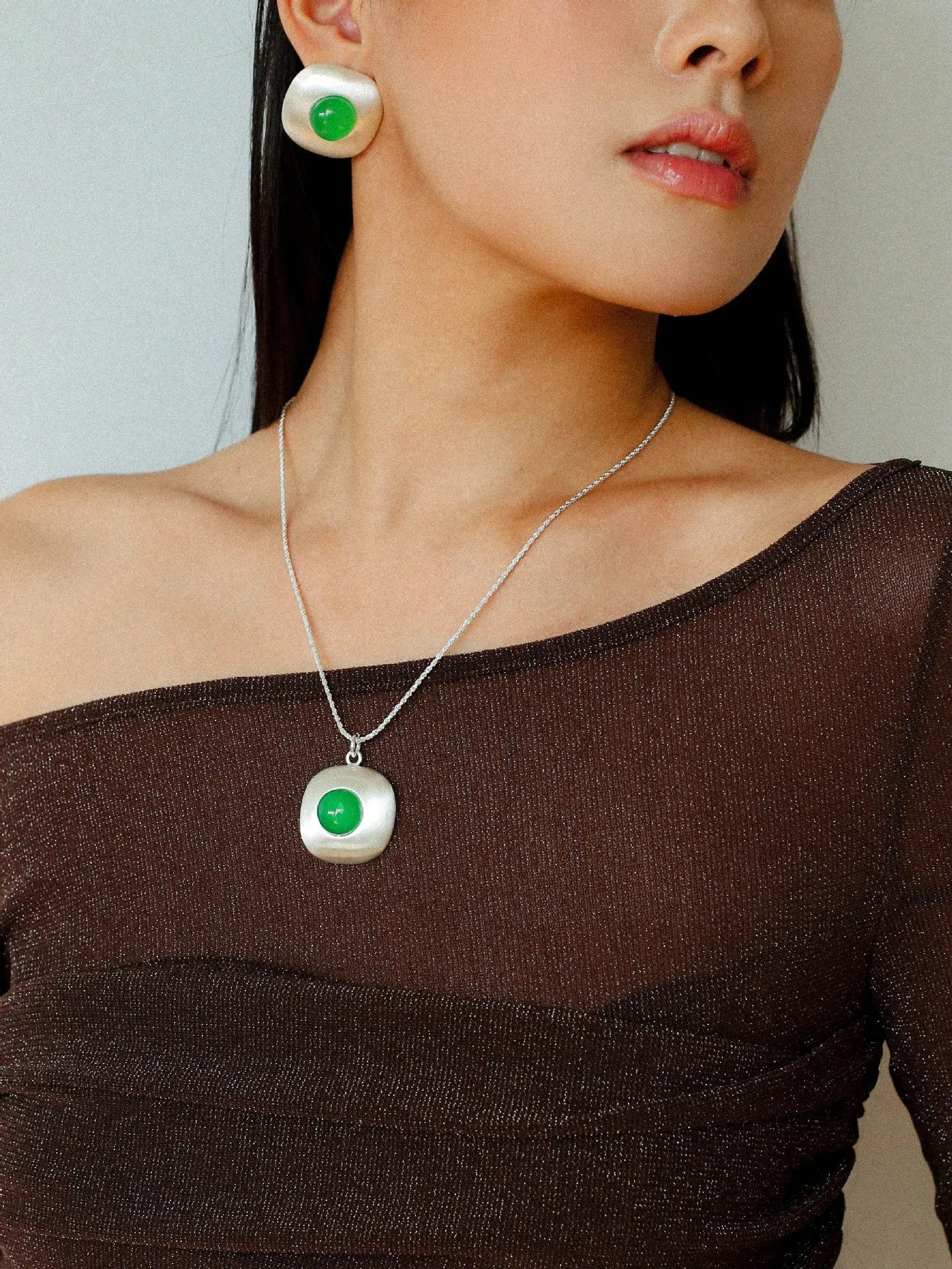 Brushed Geometric Pendant Agate Earrings