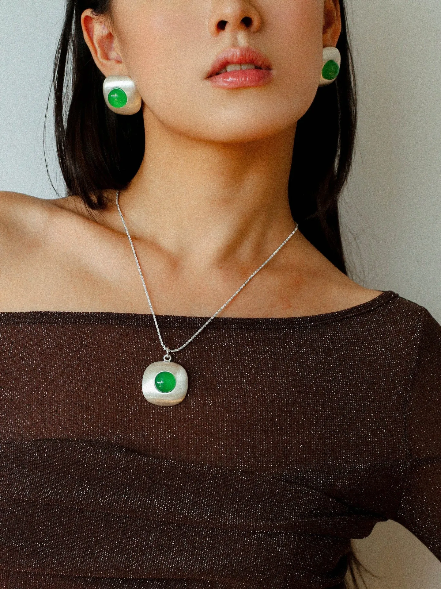 Brushed Geometric Pendant Agate Earrings