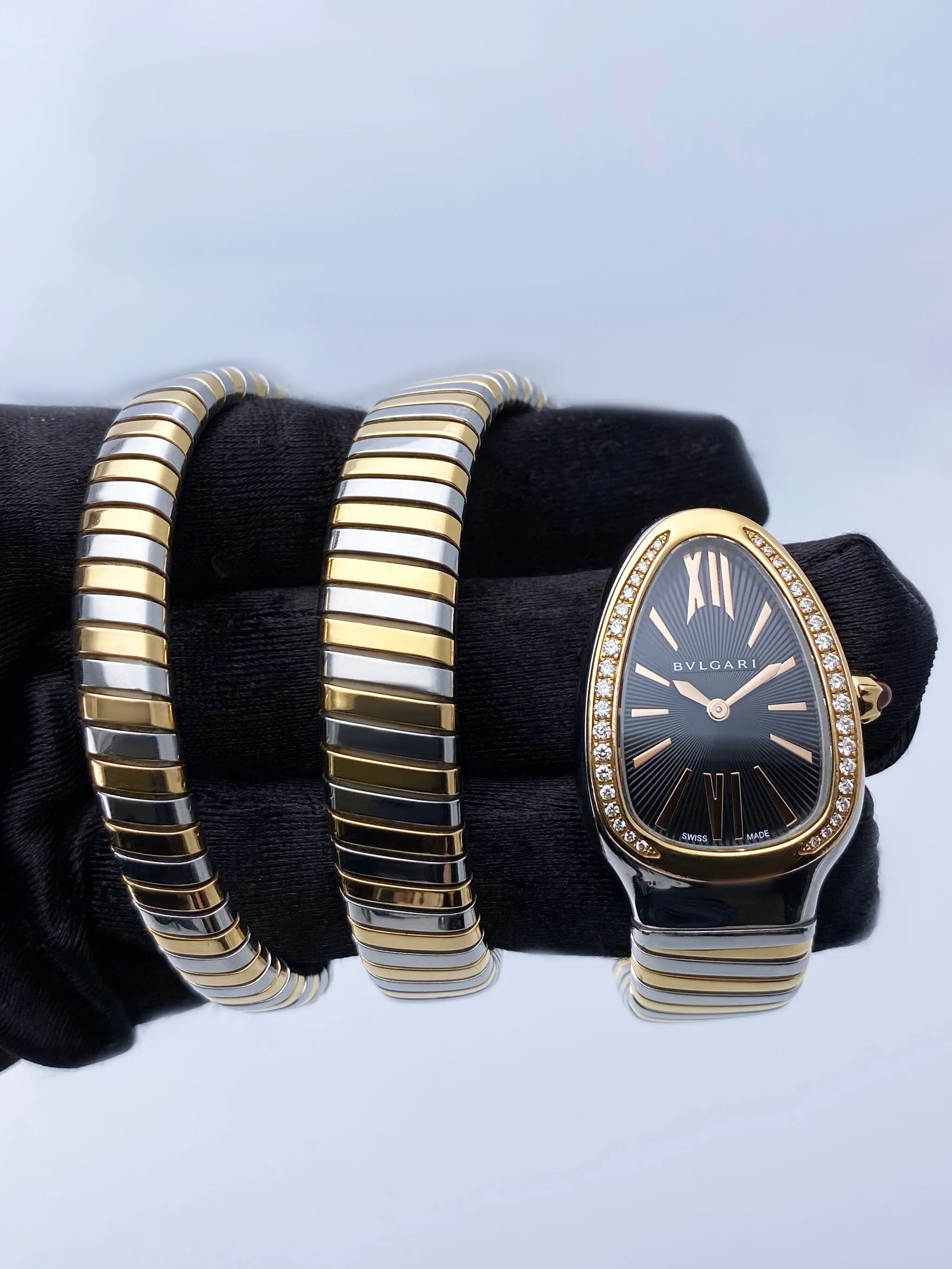 Bvlgari Serpenti Tubogas 102099 Diamond Black Dial Two Tone Ladies Watch