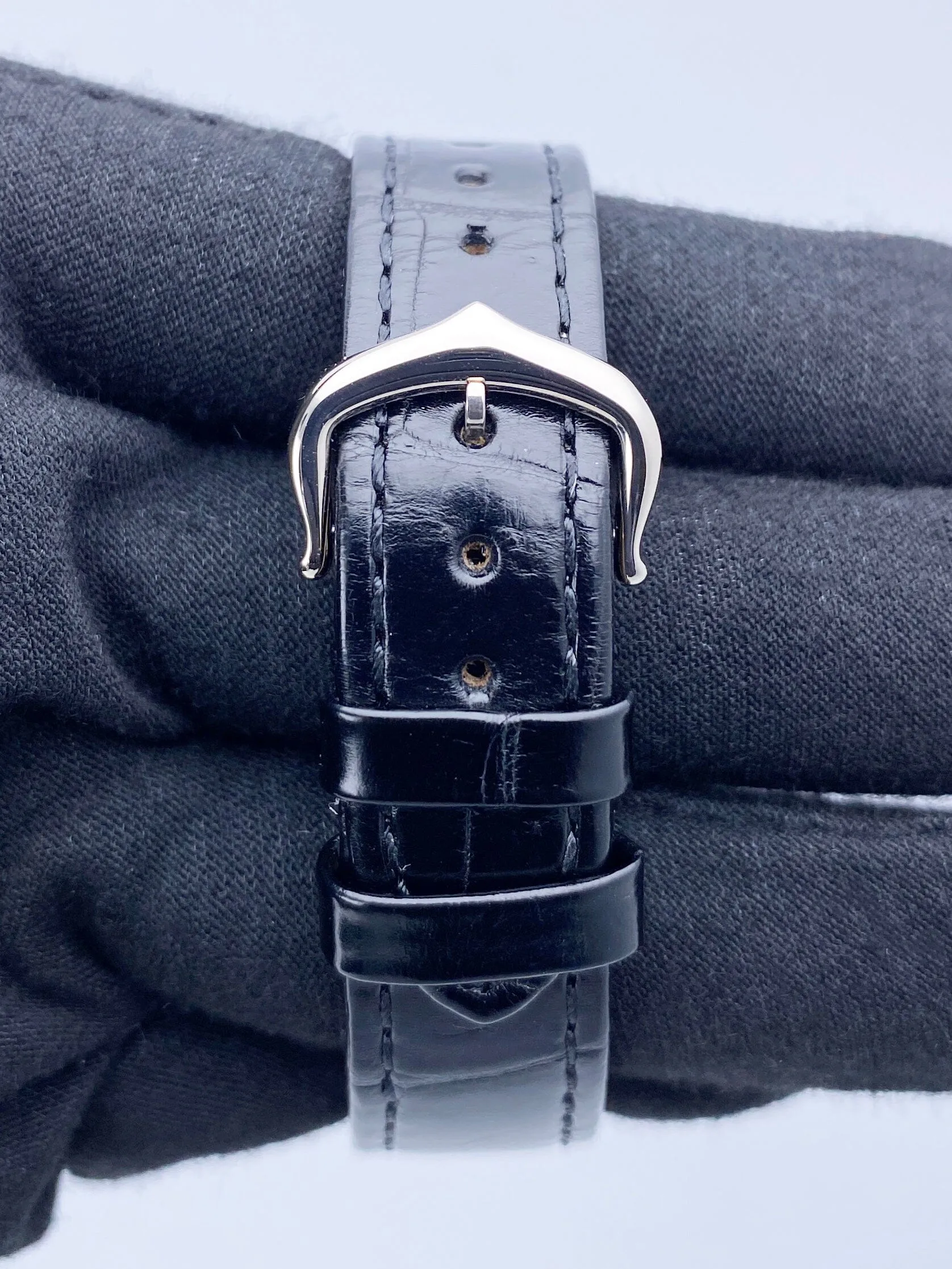 Cartier Tank Louis W1541056 18K White Gold Ladies Watch