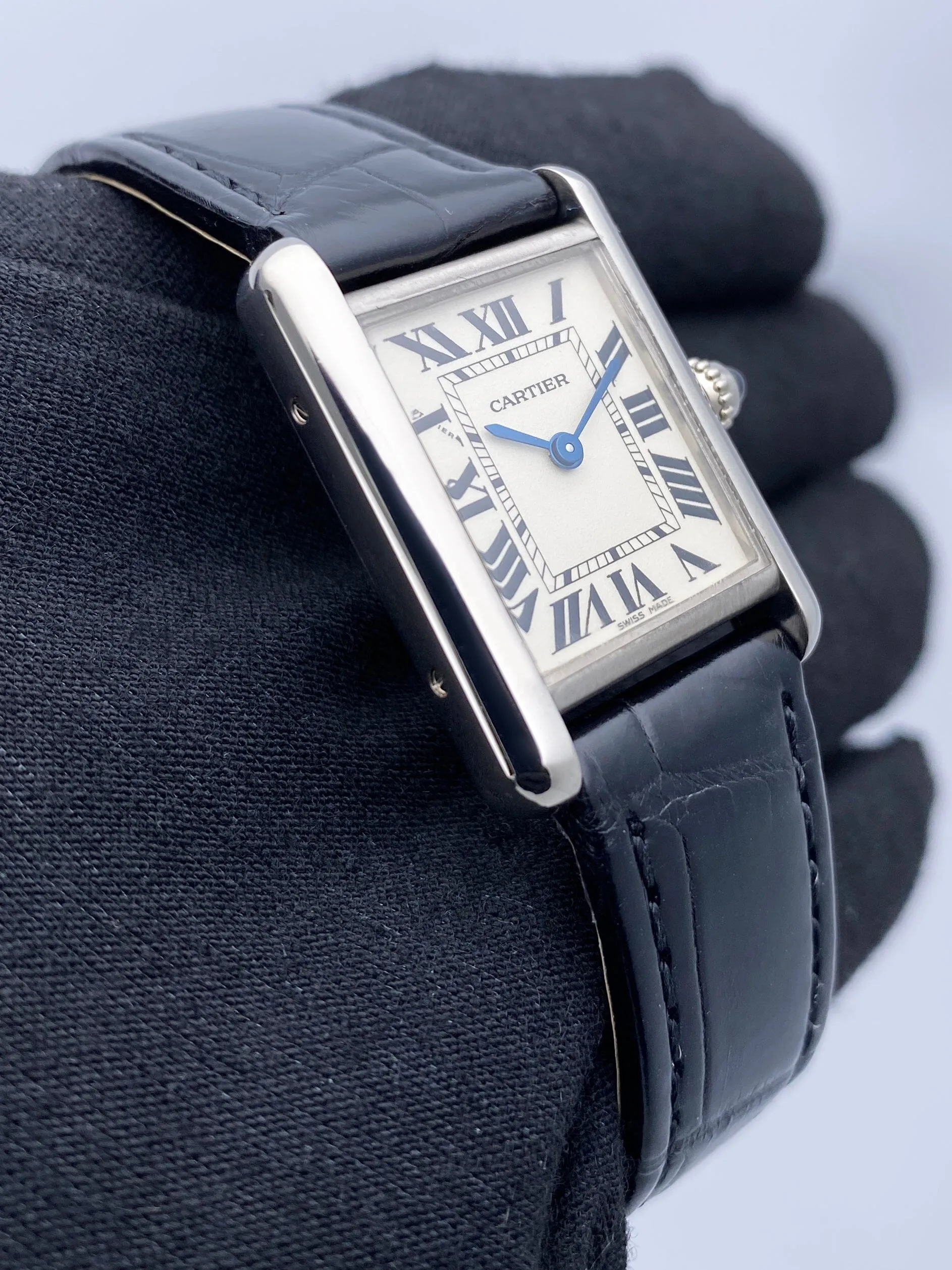 Cartier Tank Louis W1541056 18K White Gold Ladies Watch