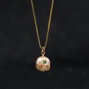 Carved Pearl Skull Śmaśana Gemstone Bead Necklace
