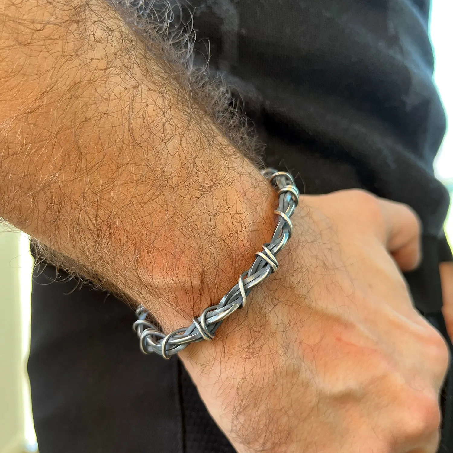 Chicotta Men's Handcrafted Sterling Silver One-Size Cuff Bracelet with Twist Design