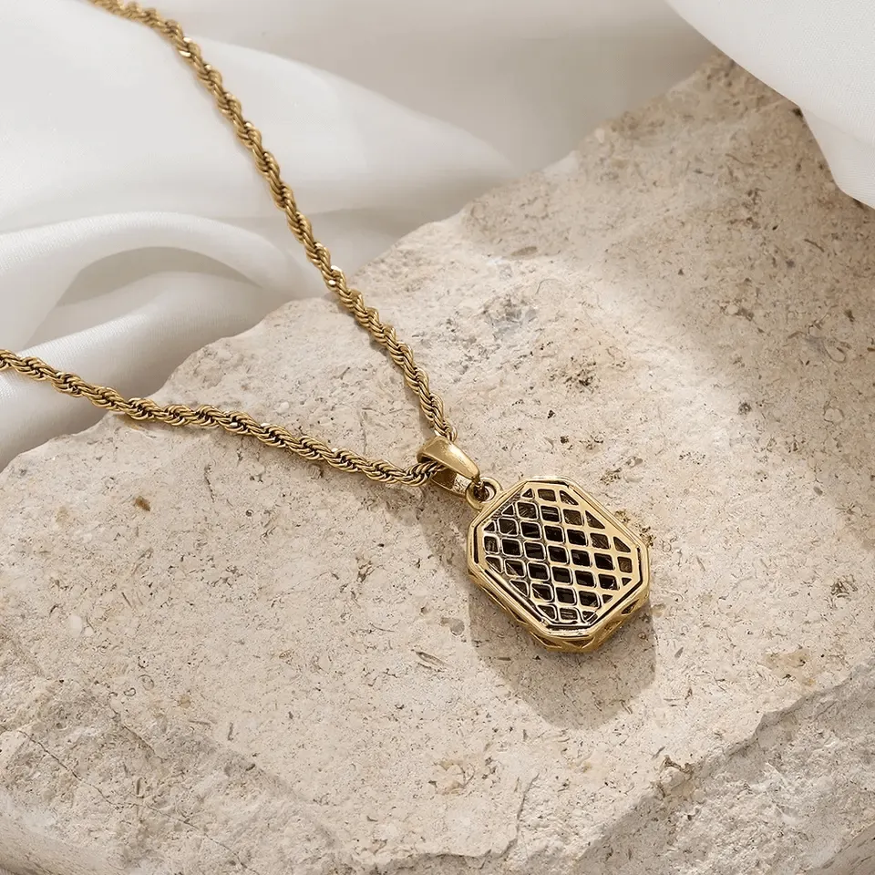 Classy Lady Necklace