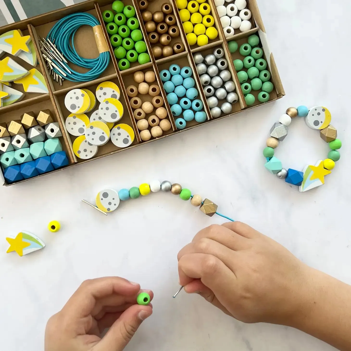 COFFRET 10 BRACELETS ESPACE