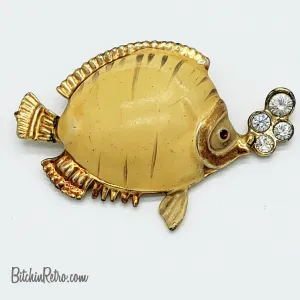 Coro Vintage Enameled Fish Brooch With Rhinestone Bubbles