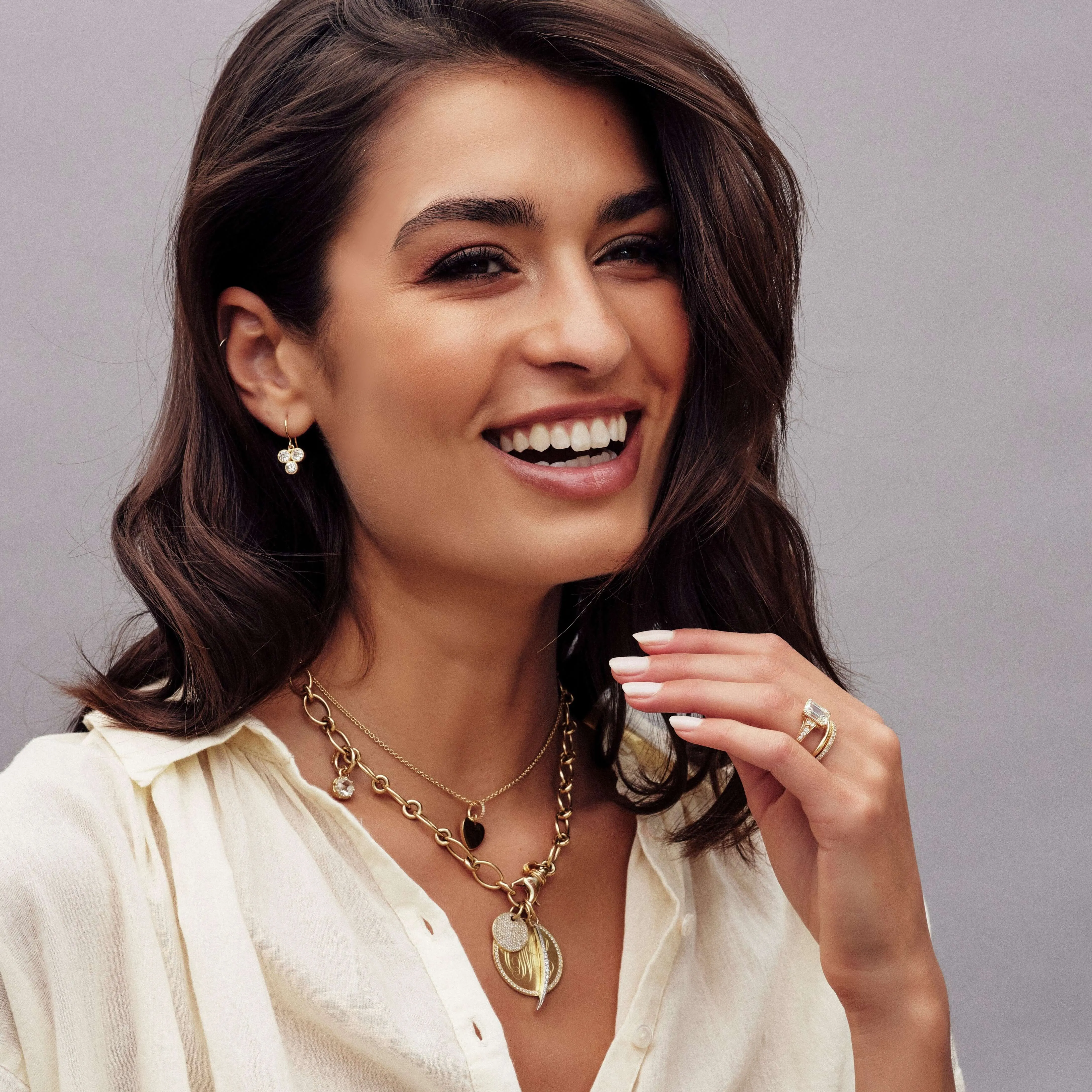 CREW NECKLACE