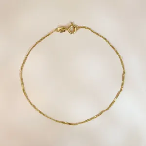 Delicate Twist Bracelet