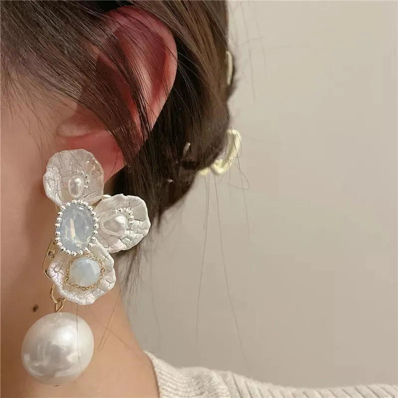 Eva Stud Earrings