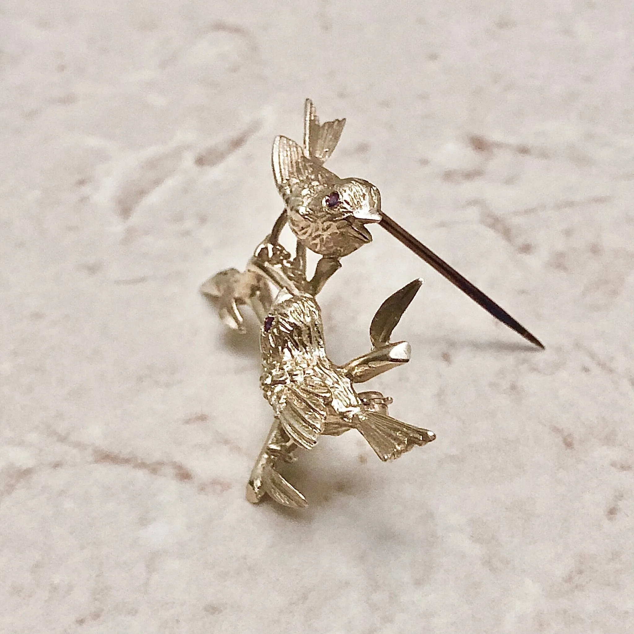 Exquisite Vintage 14 Karat Yellow Gold Ruby Bird Brooch