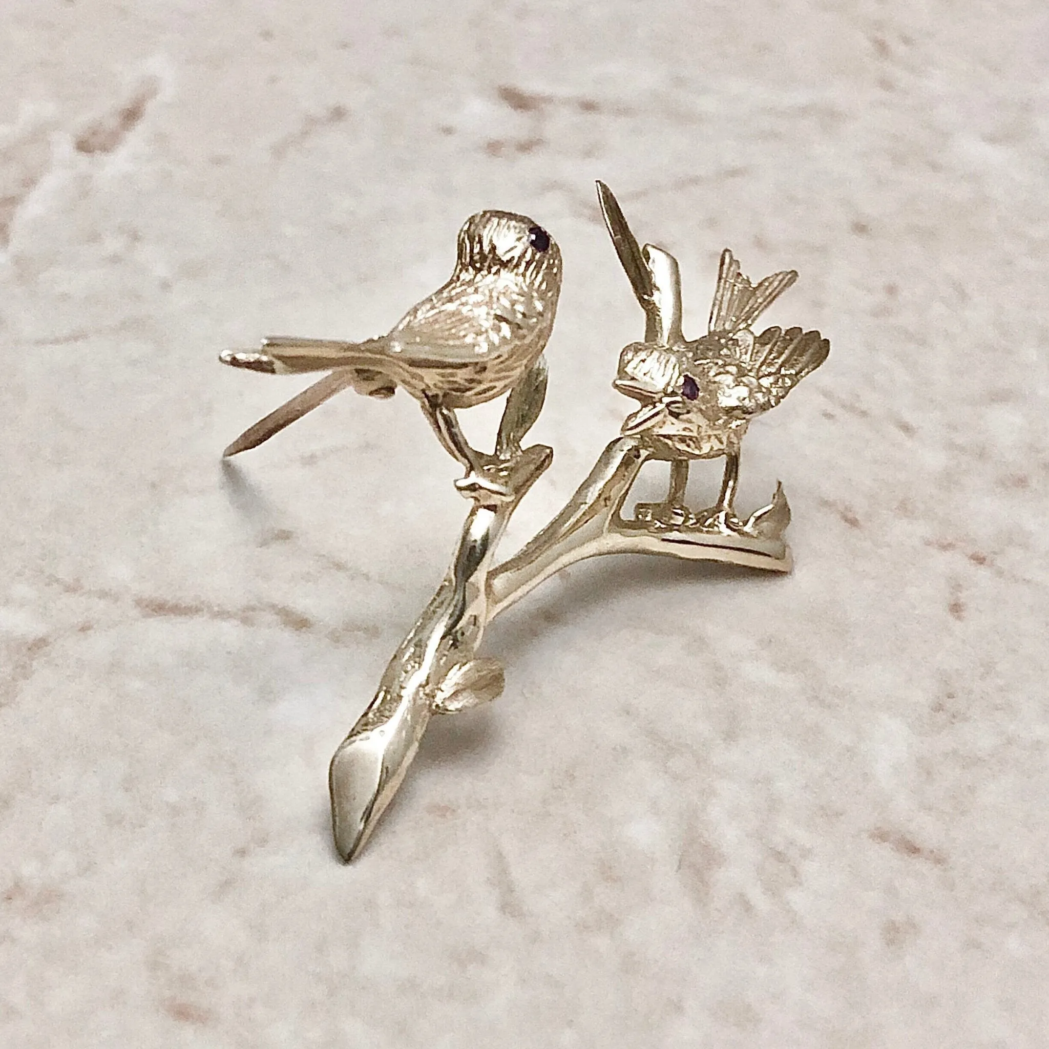 Exquisite Vintage 14 Karat Yellow Gold Ruby Bird Brooch