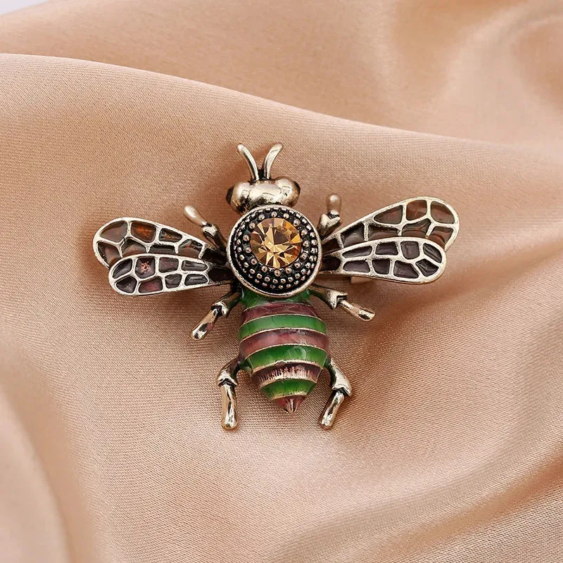 Fashion Women Enamel Bee Brooch Pin Vintage Metal Insect Creative Jewelry Accessories Drop Oil Broooches Pins Badges For Lady