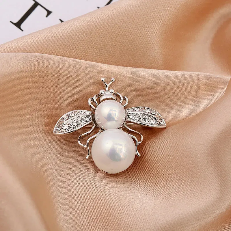 Fashion Women Enamel Bee Brooch Pin Vintage Metal Insect Creative Jewelry Accessories Drop Oil Broooches Pins Badges For Lady