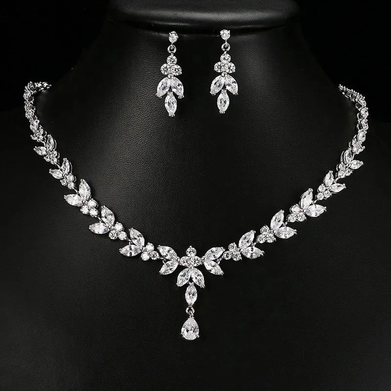 Fashionable and simple temperament long zircon platinum necklace  jewelry accessories