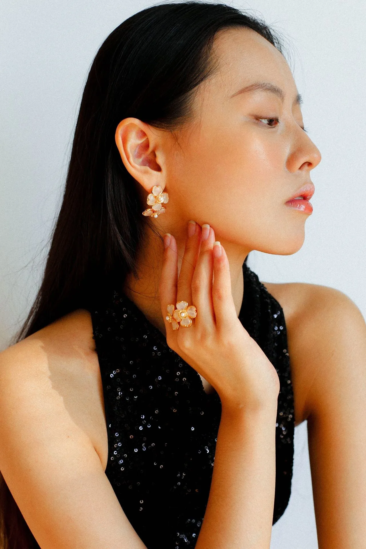 Four-leaf Clover White Crystal Double Flower Stud Earrings