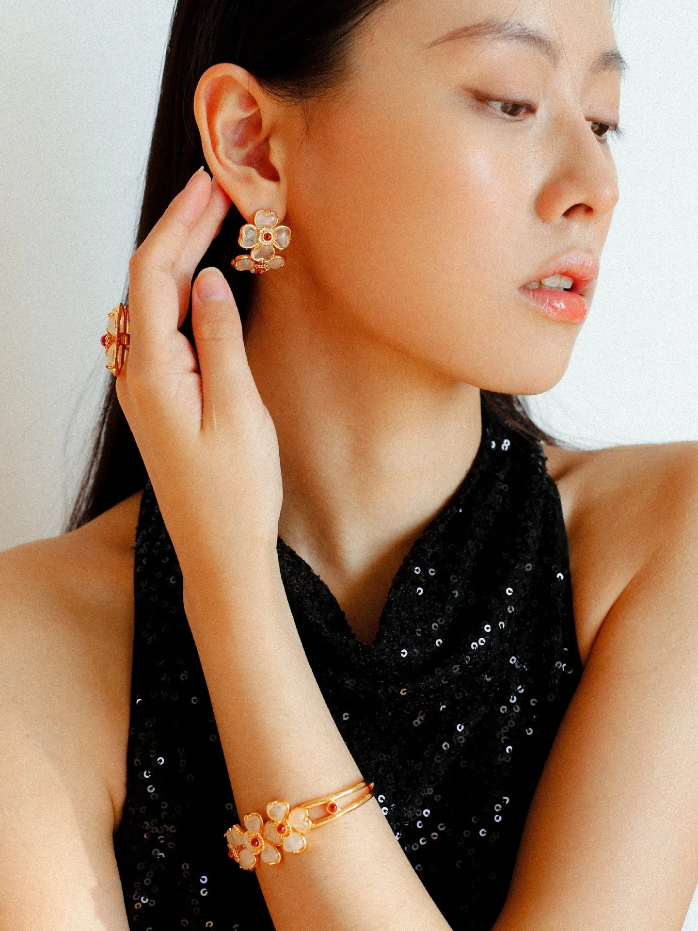 Four-leaf Clover White Crystal Double Flower Stud Earrings