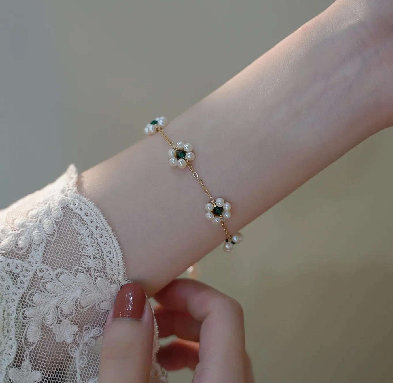 French Retro Green Crystal Pearl Flower Bracelets