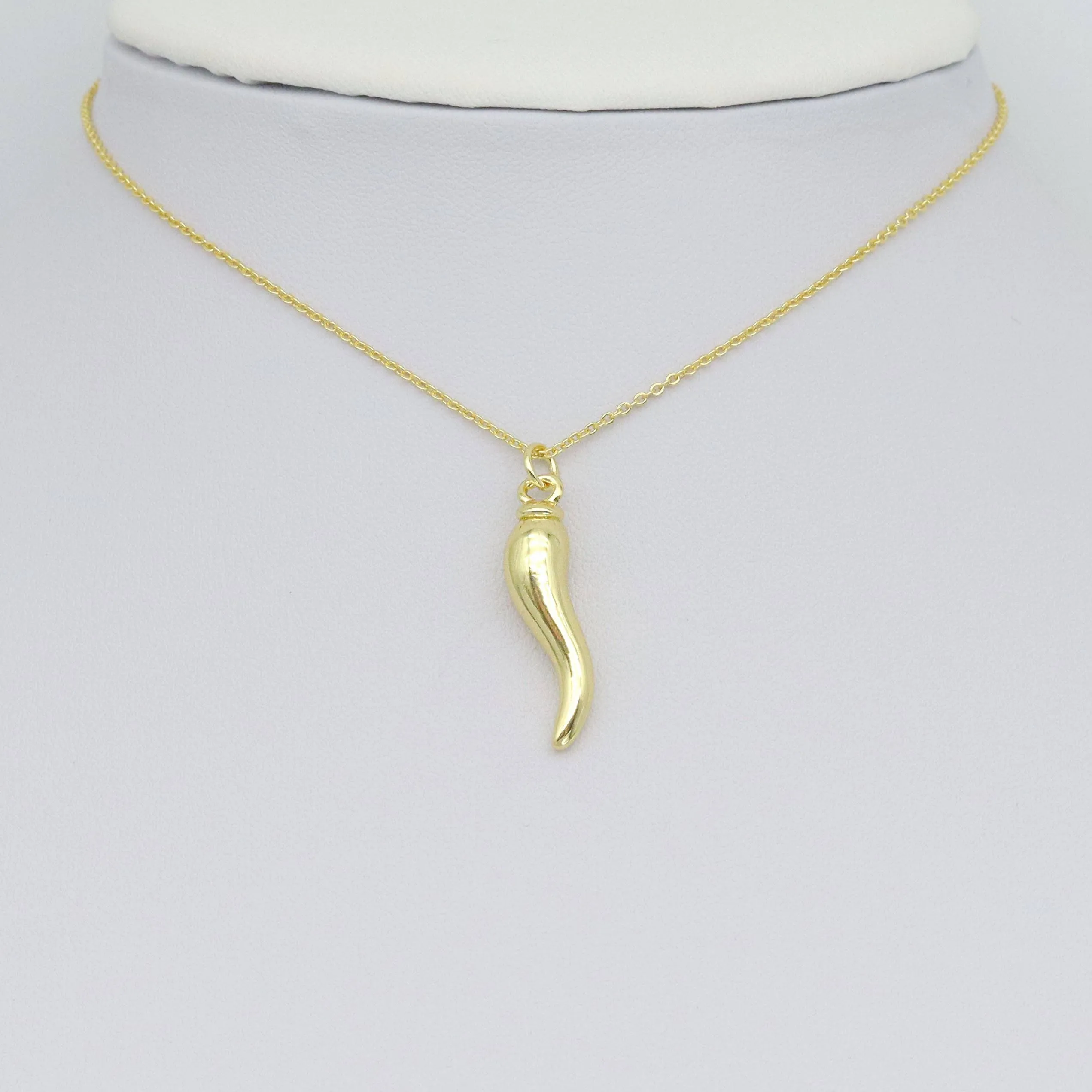 Gold Chili Shape Charm Pendant, Sku#LK1063
