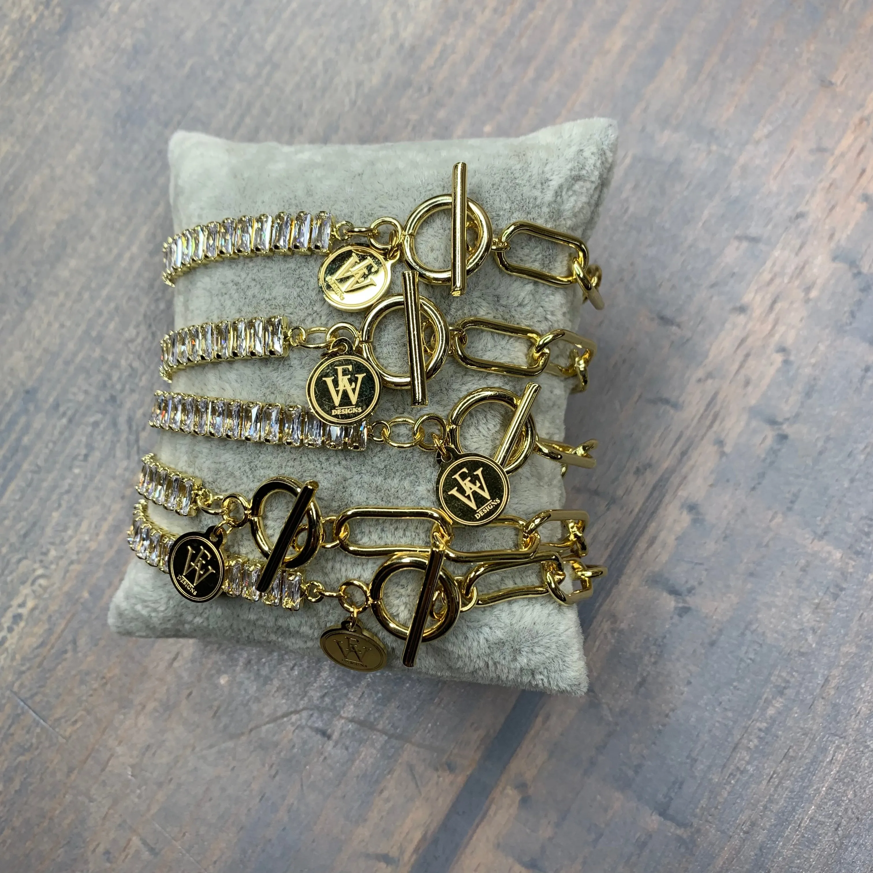 Gold Plated Baguette Cubic Zircon and Paper Clip Chain Bracelet 410-21 | Erika Williner Designs