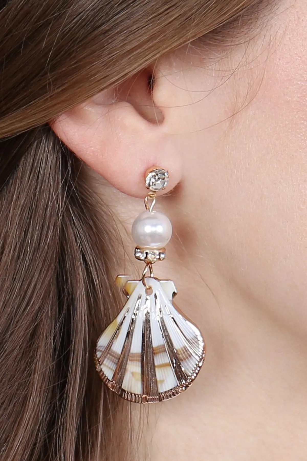 GOLD RHINESTONE PEARL WITH SHELL EARRINGS