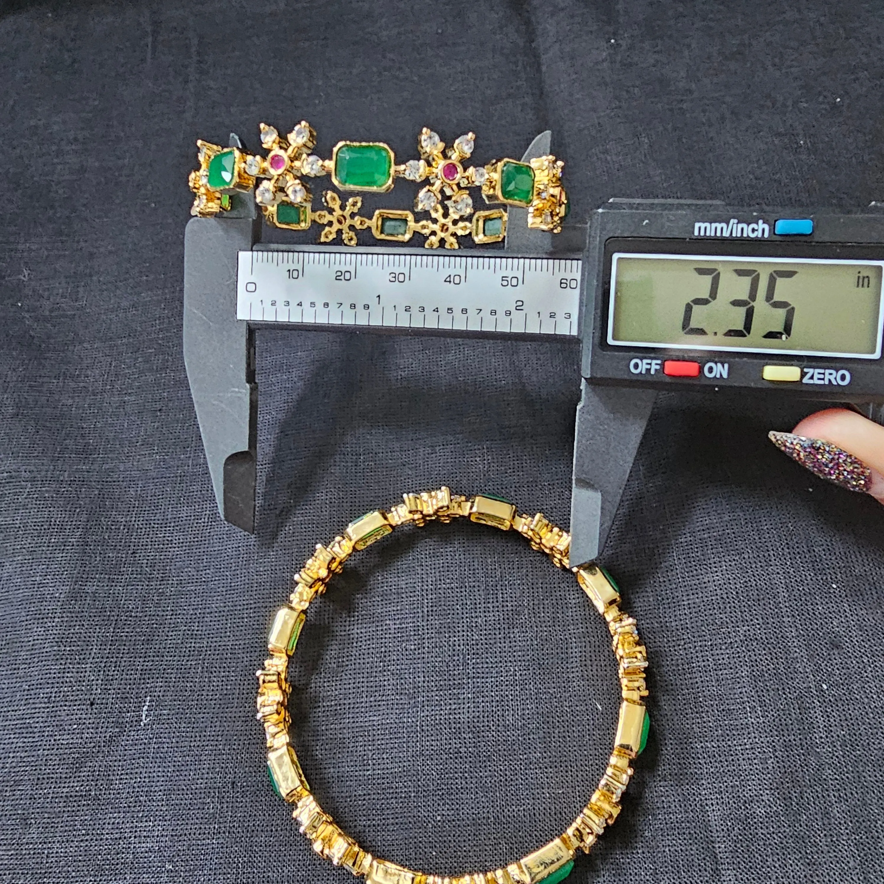 Green 2 Bangles set