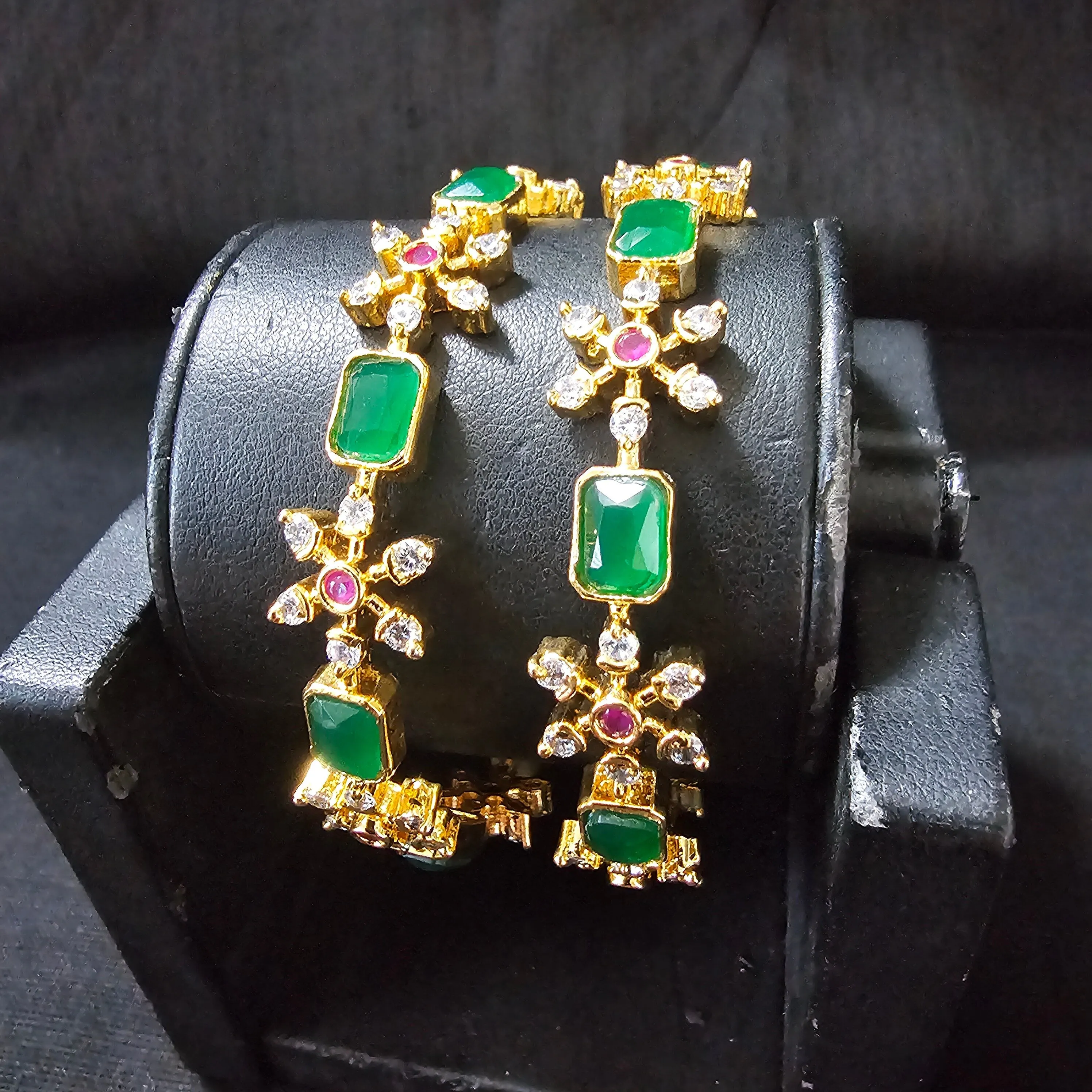 Green 2 Bangles set