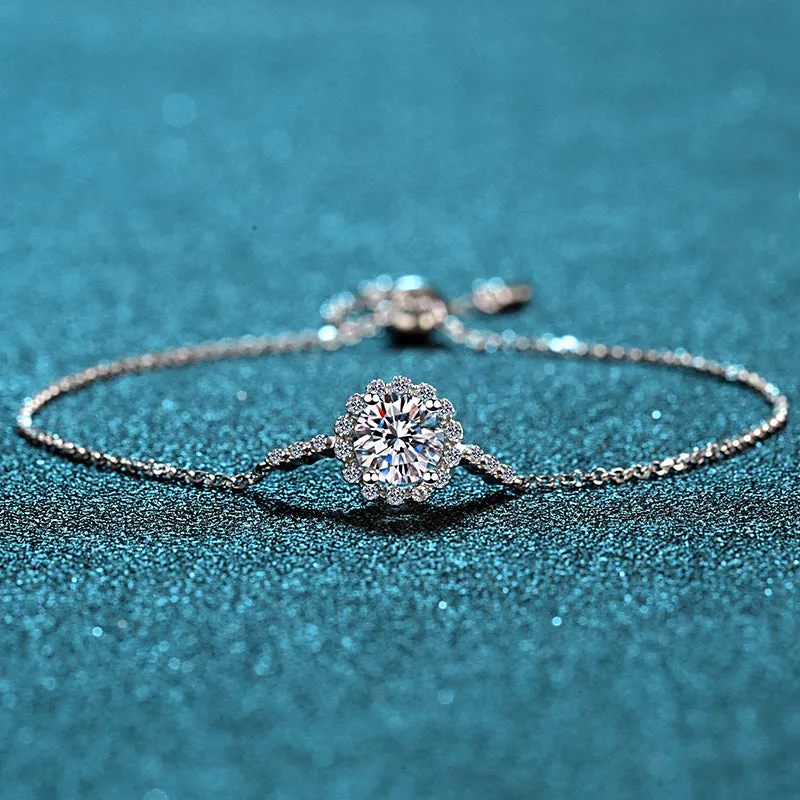 Halo Round Cut Moissanite Diamond Bracelet