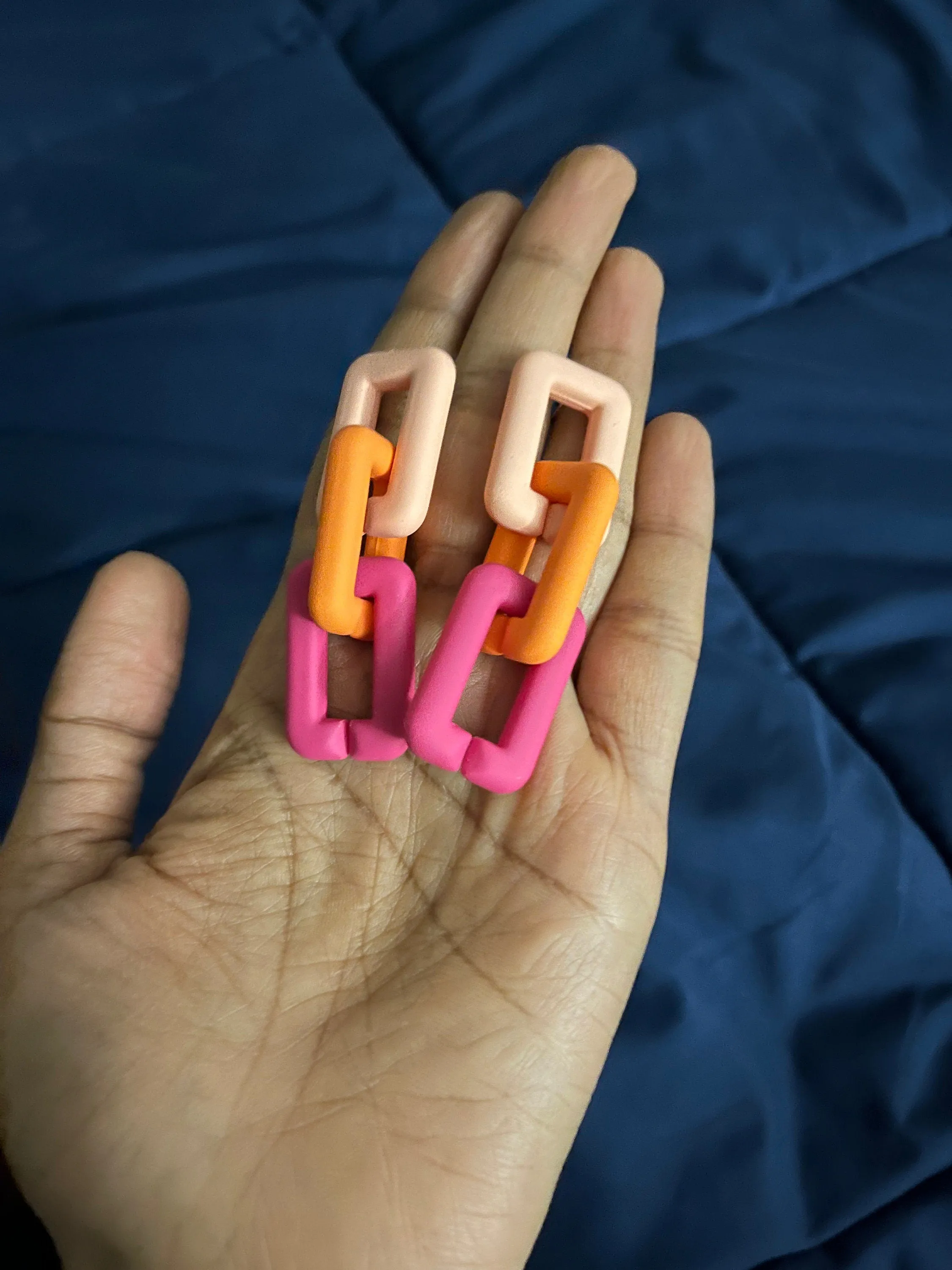 Hot pink orange earrings , pink orange acrylic earrings , fuchsia earrings , fuchsia acrylic chain  , chunky pink , statement earrings