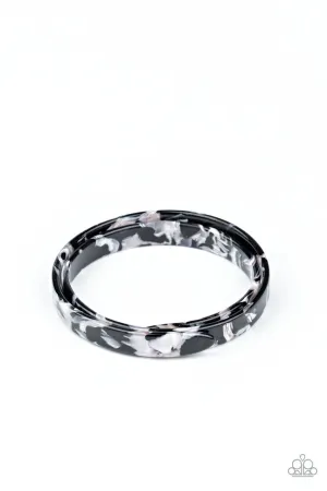 In the HAUTE Zone Black Paparazzi Bracelet