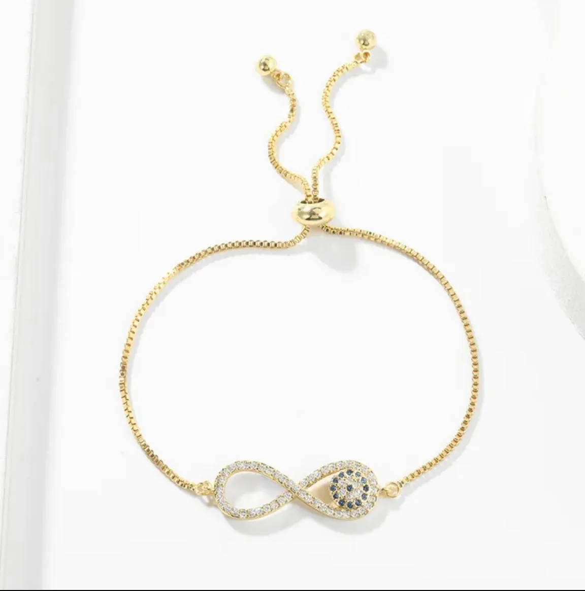 Infinity Copper Inlaid Zirconium Eye Pull Bracelet