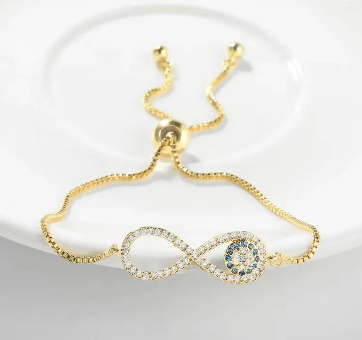 Infinity Copper Inlaid Zirconium Eye Pull Bracelet
