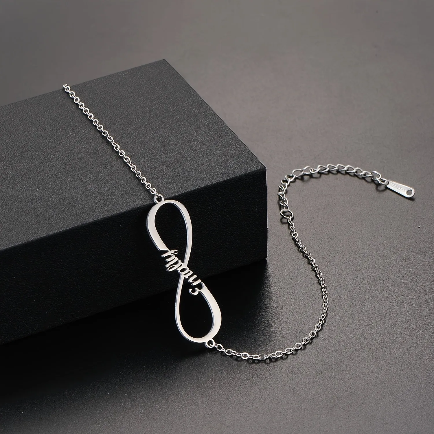 Infinity Symbol Customized English Letter Name Thin Chain Bracelet