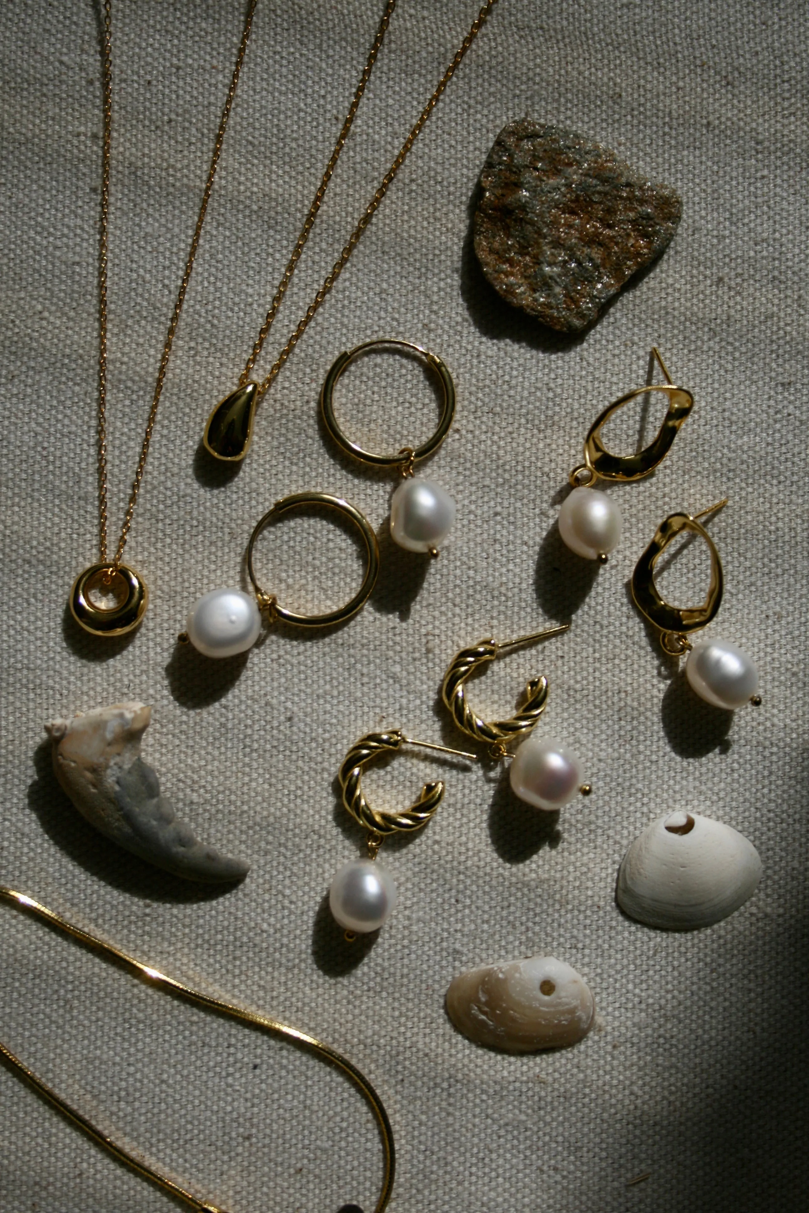 Kaye Teardrop Necklace