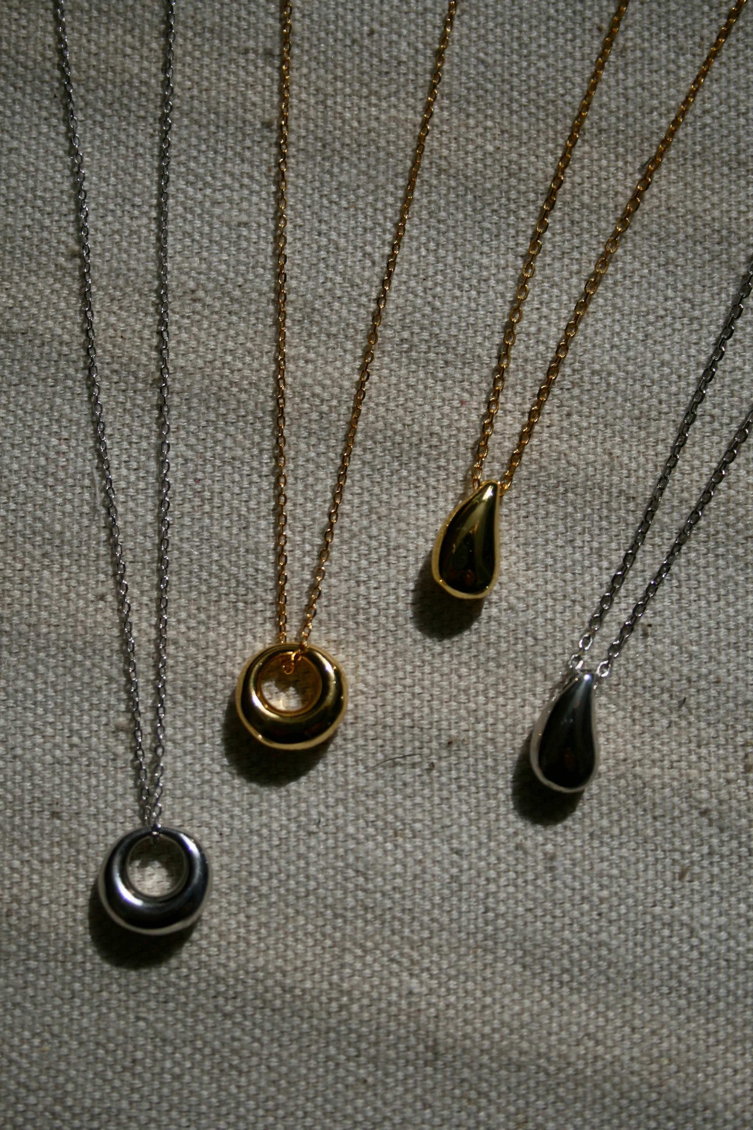 Kaye Teardrop Necklace
