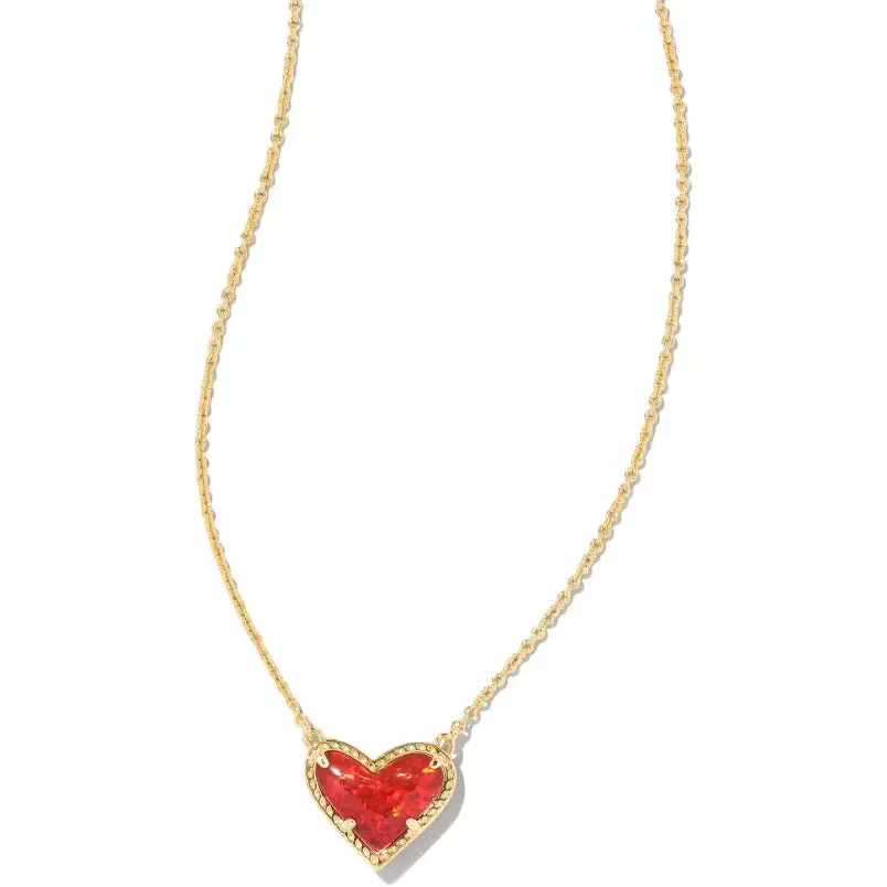 Kendra Scott Ari Heart Pendant In Gold