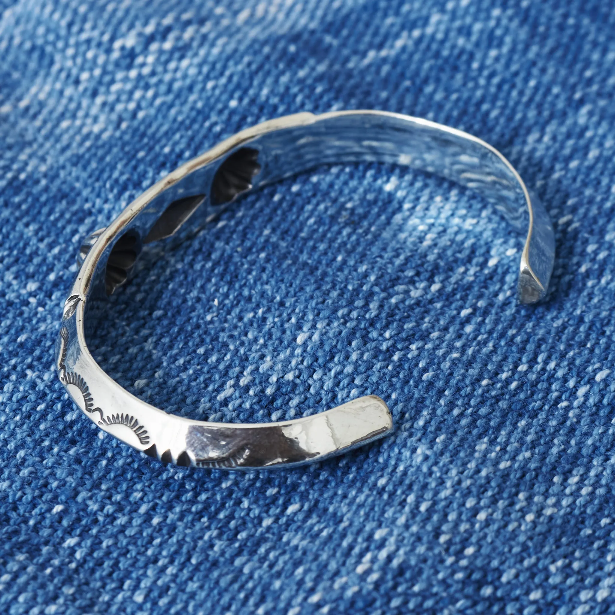 Larry Smith Flat Diamond Triangle Bracelet (2 Shells) BR-0164