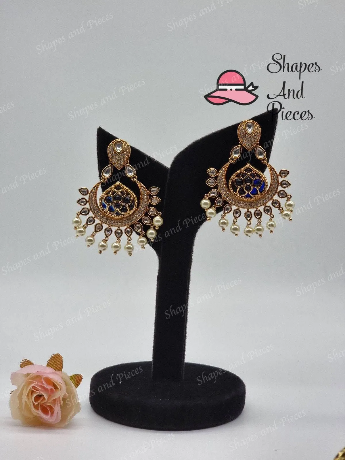 Lessie Earrings