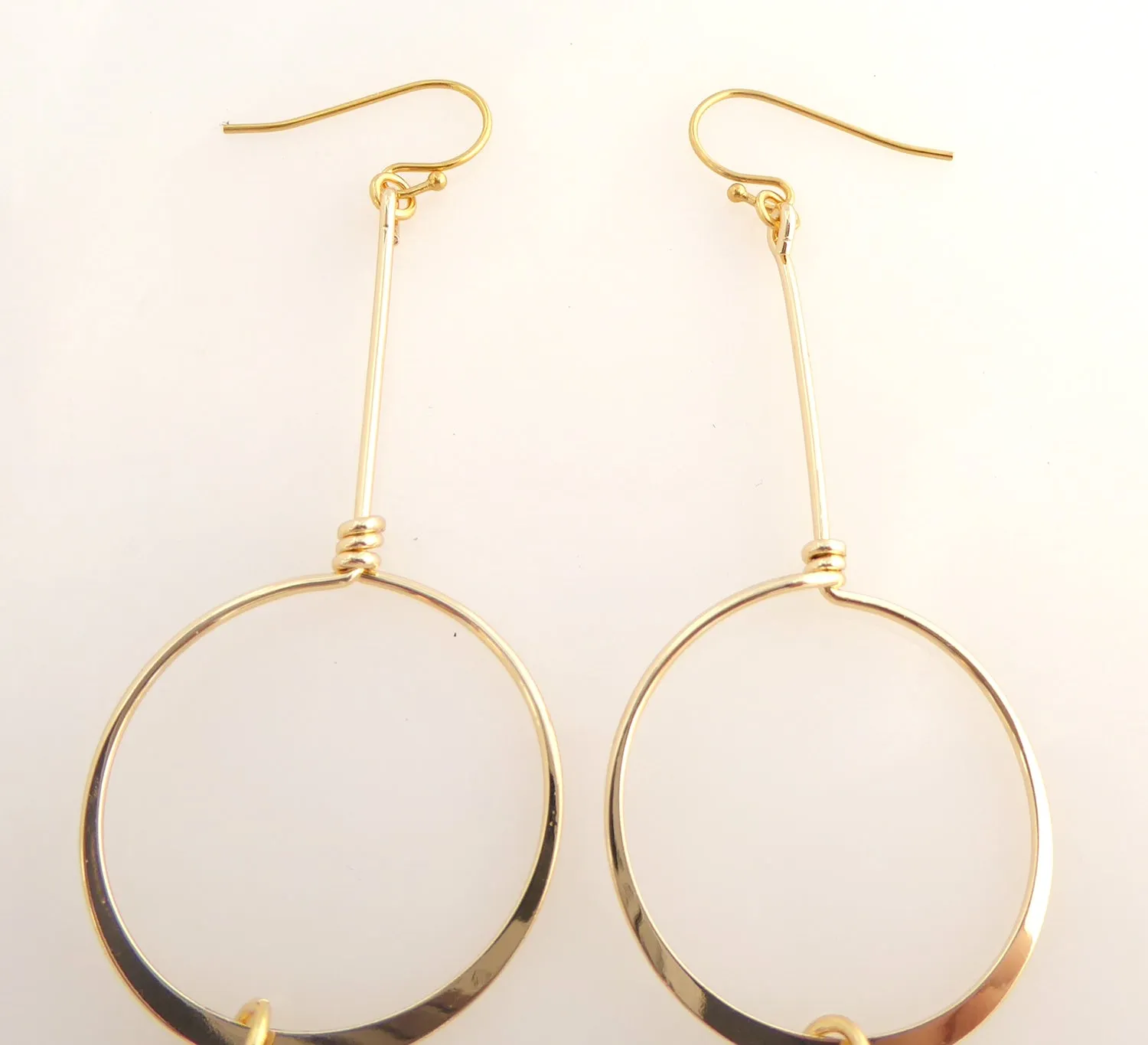 Nahla shell earrings in blue