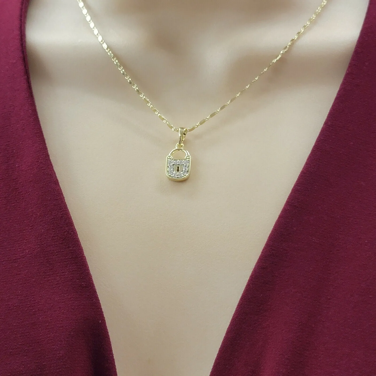 Necklaces - 14K Gold Plated. Lock Padlock Charm Pendant & Chain.